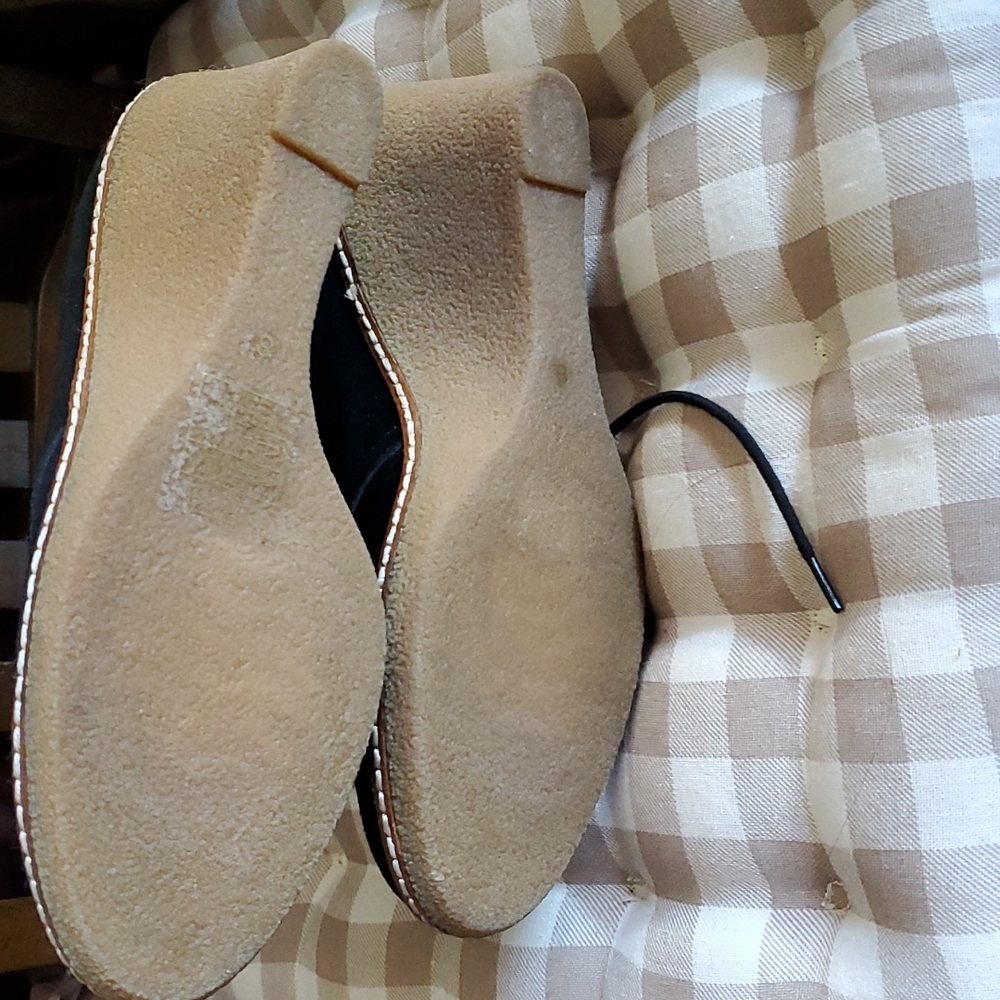 Joe Fresh booties new without tags only try on. Suede leather. - Picture 4 of 5